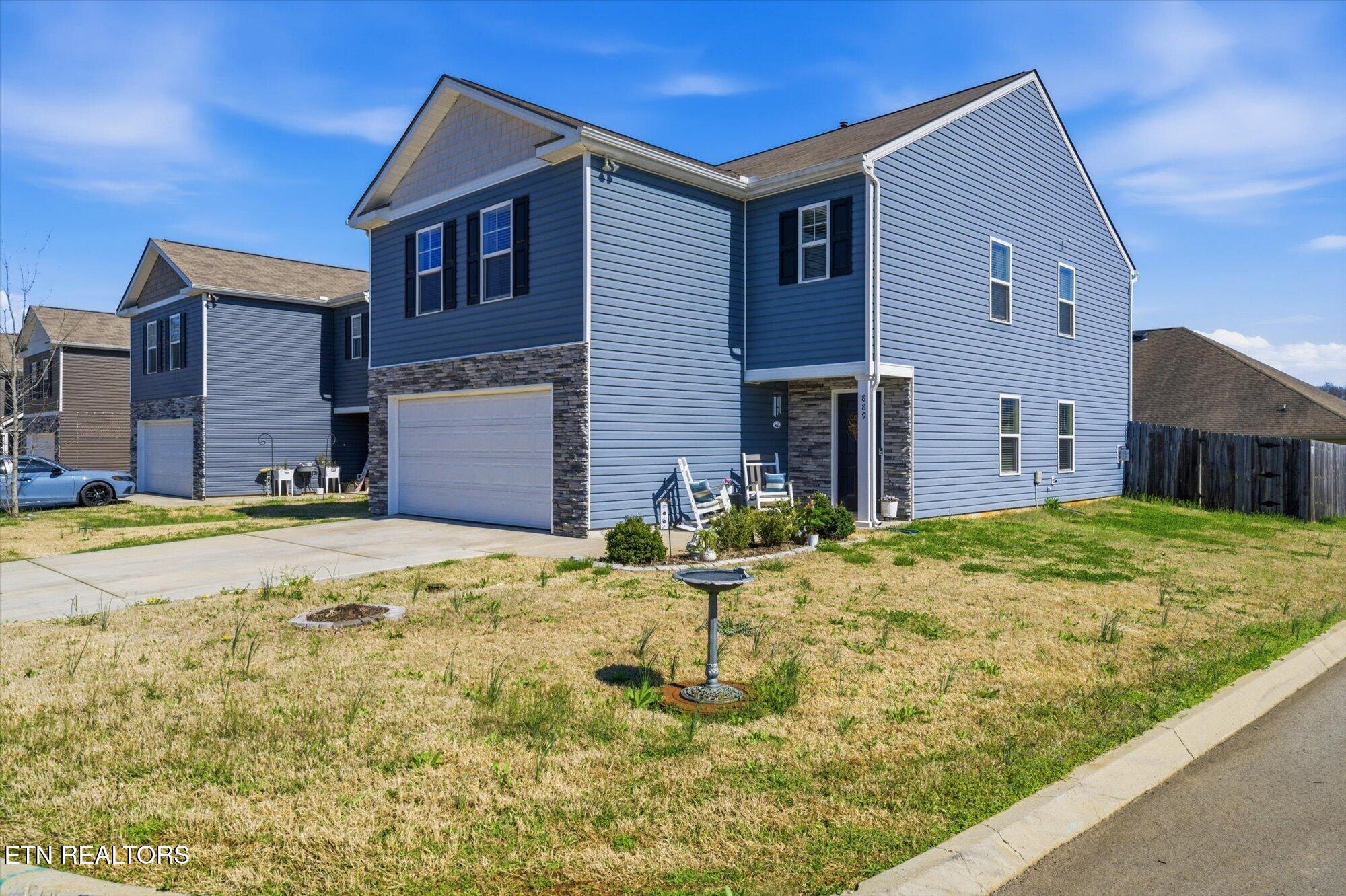 889 Old Towne Loop Drive