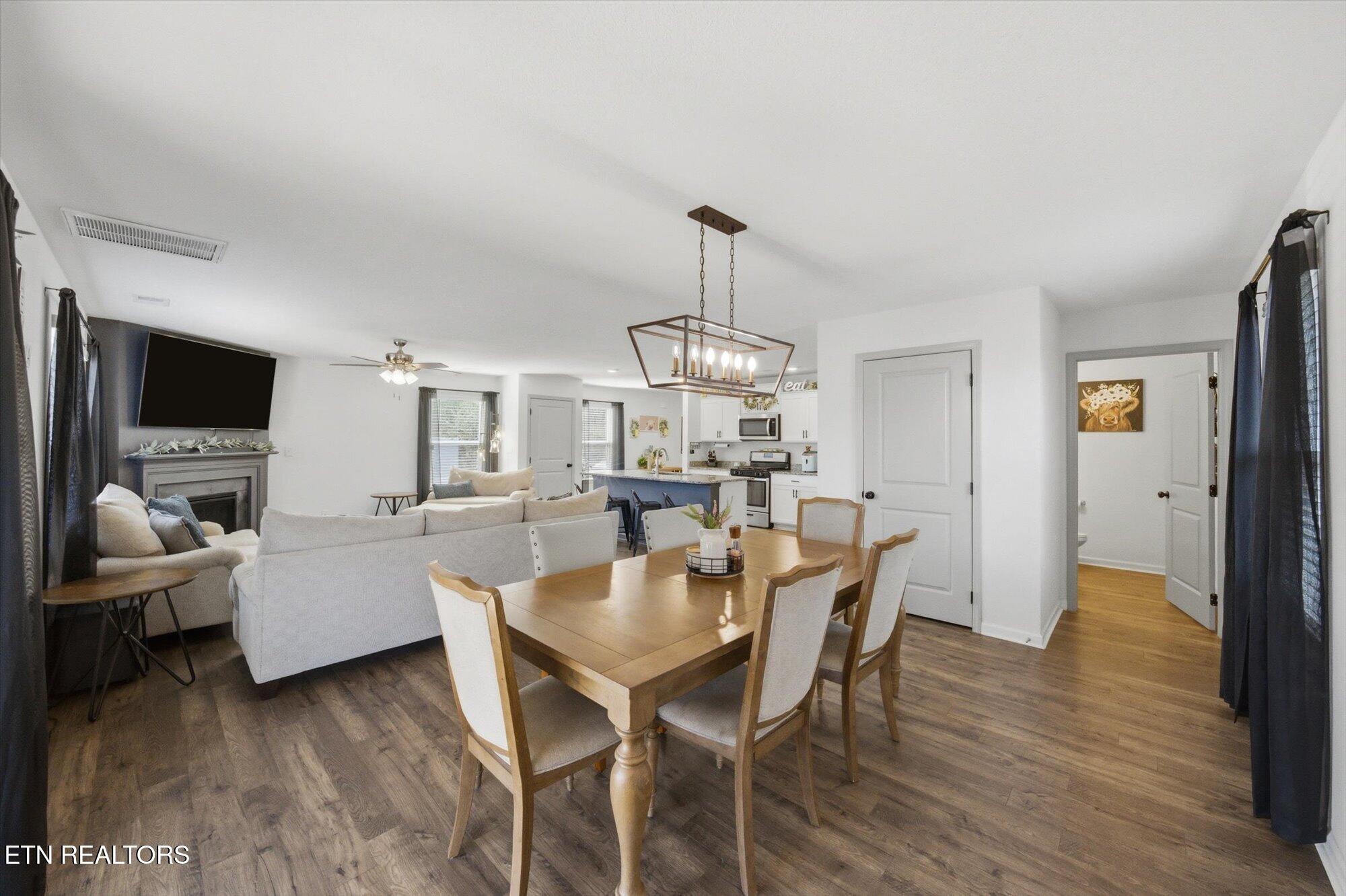 889 Old Towne Loop Drive