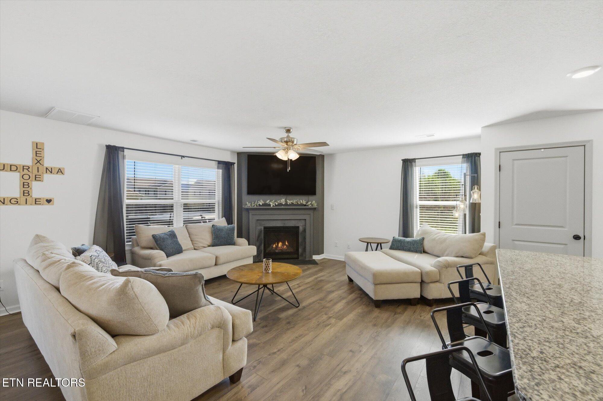 889 Old Towne Loop Drive