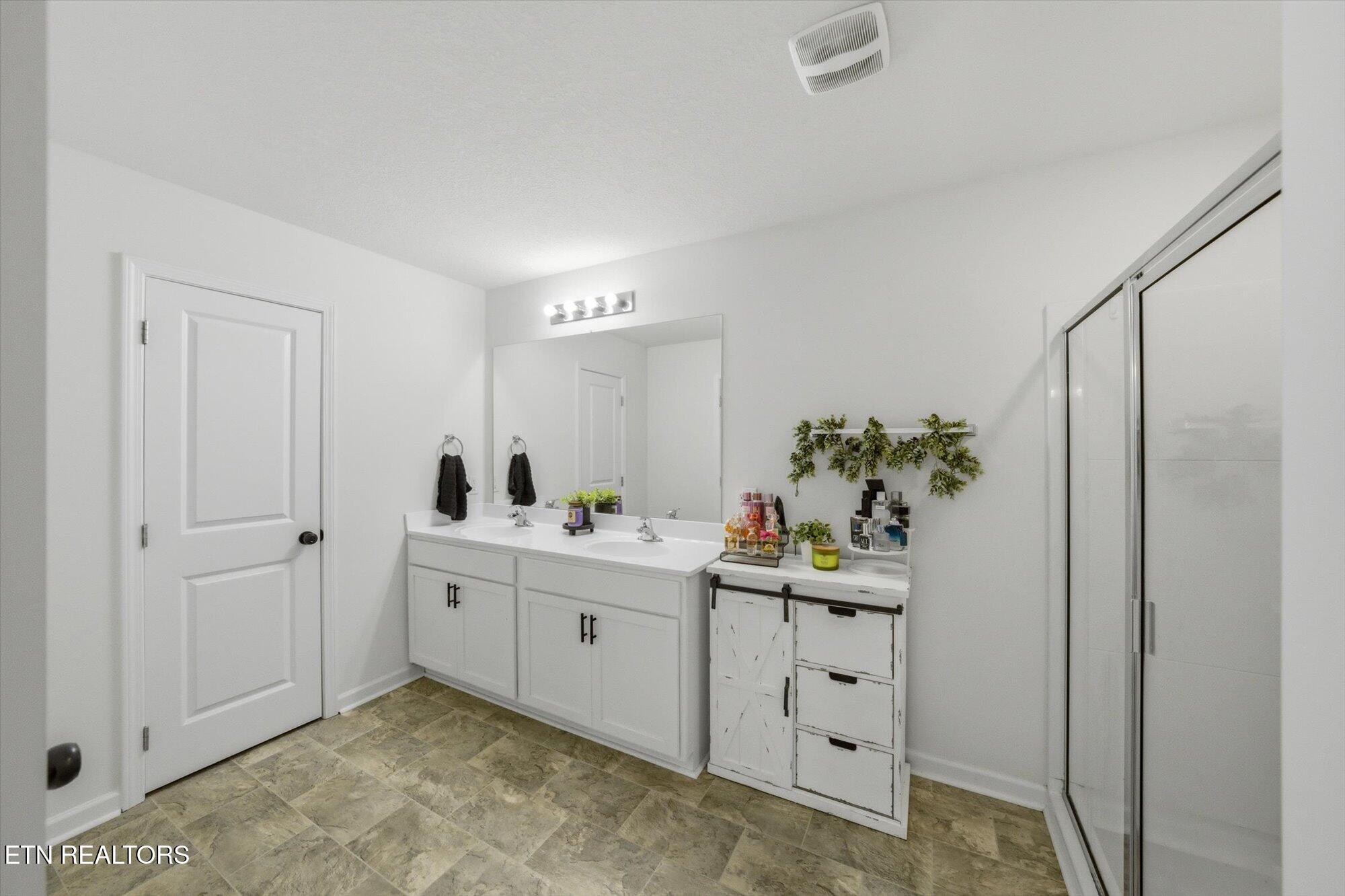 889 Old Towne Loop Drive