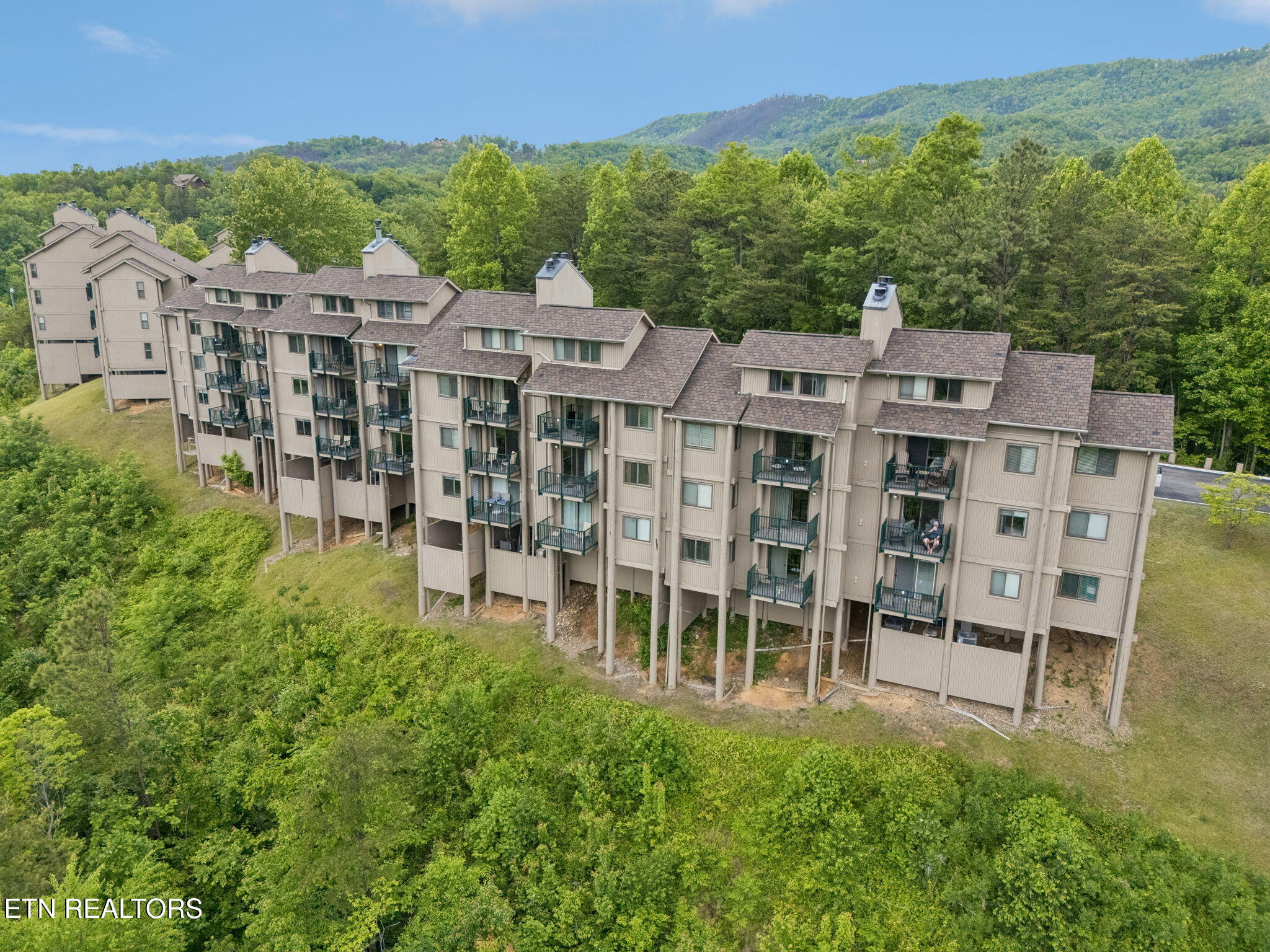3710 Weber Rd UNIT 303-C