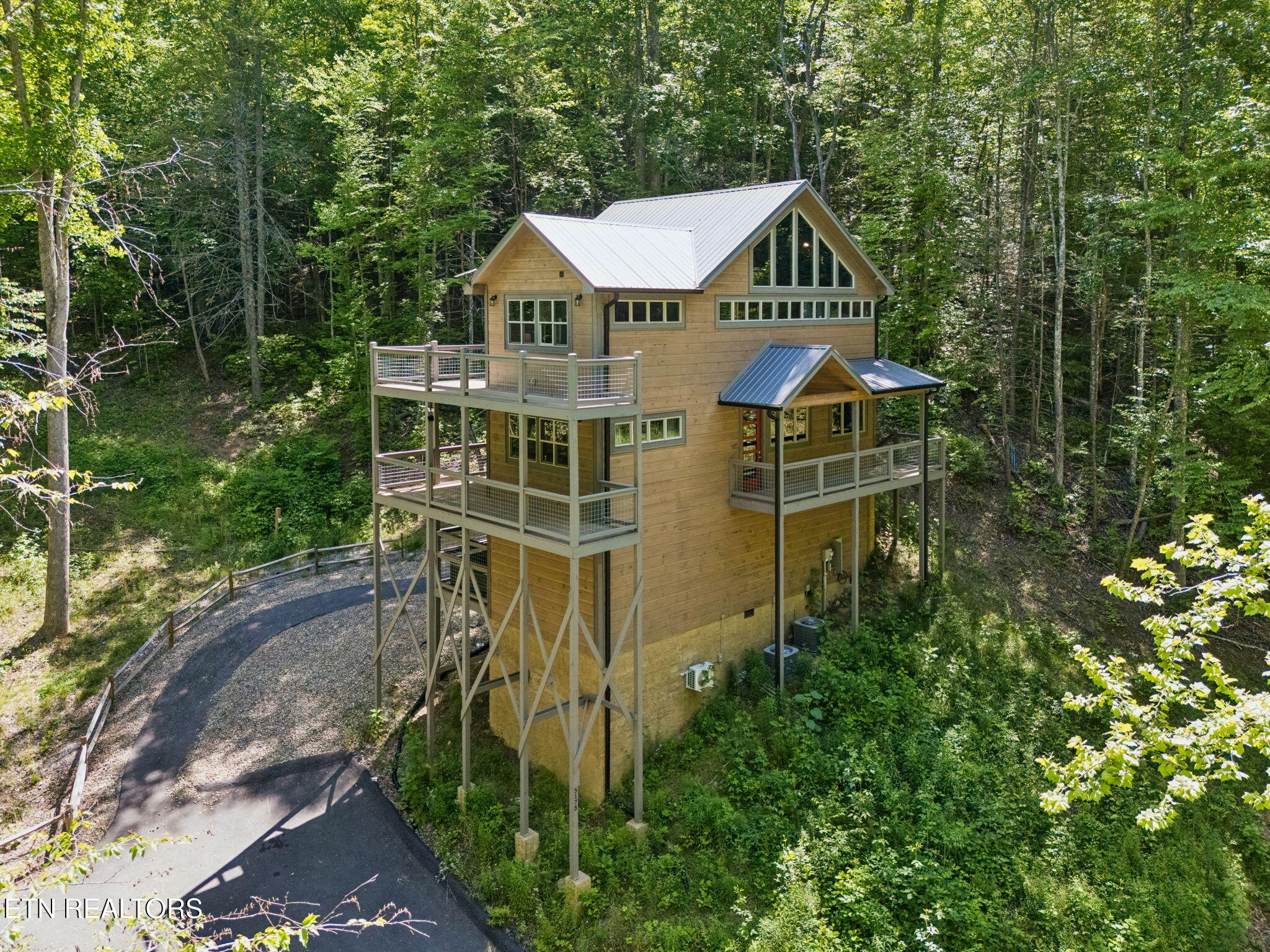 5175 Riversong Way