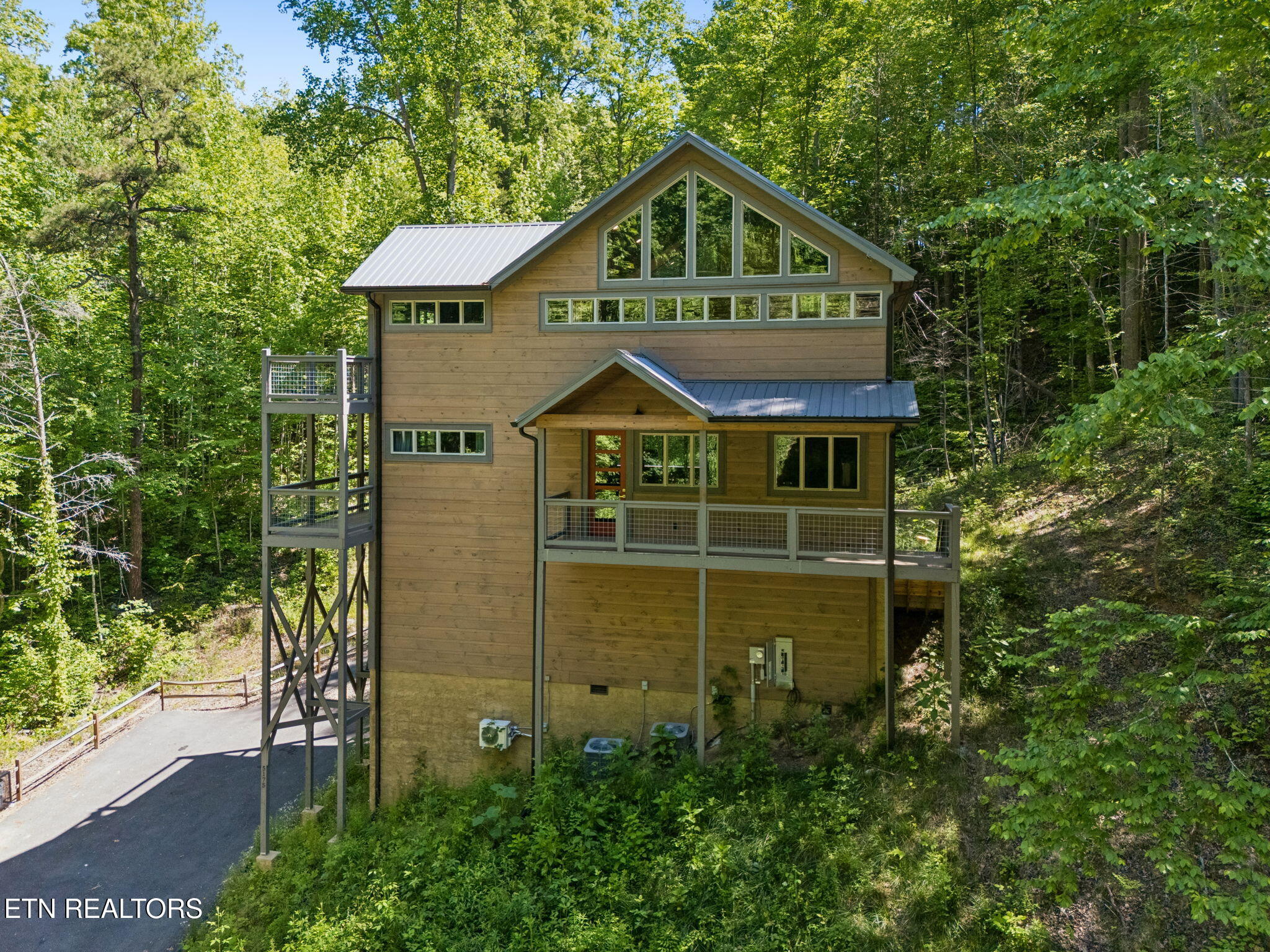5175 Riversong Way