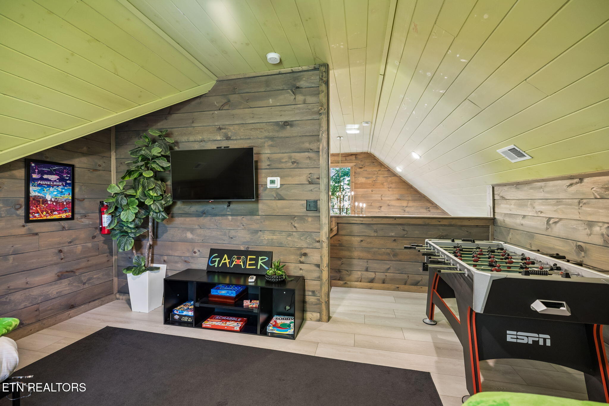 233 Cherokee Path Way