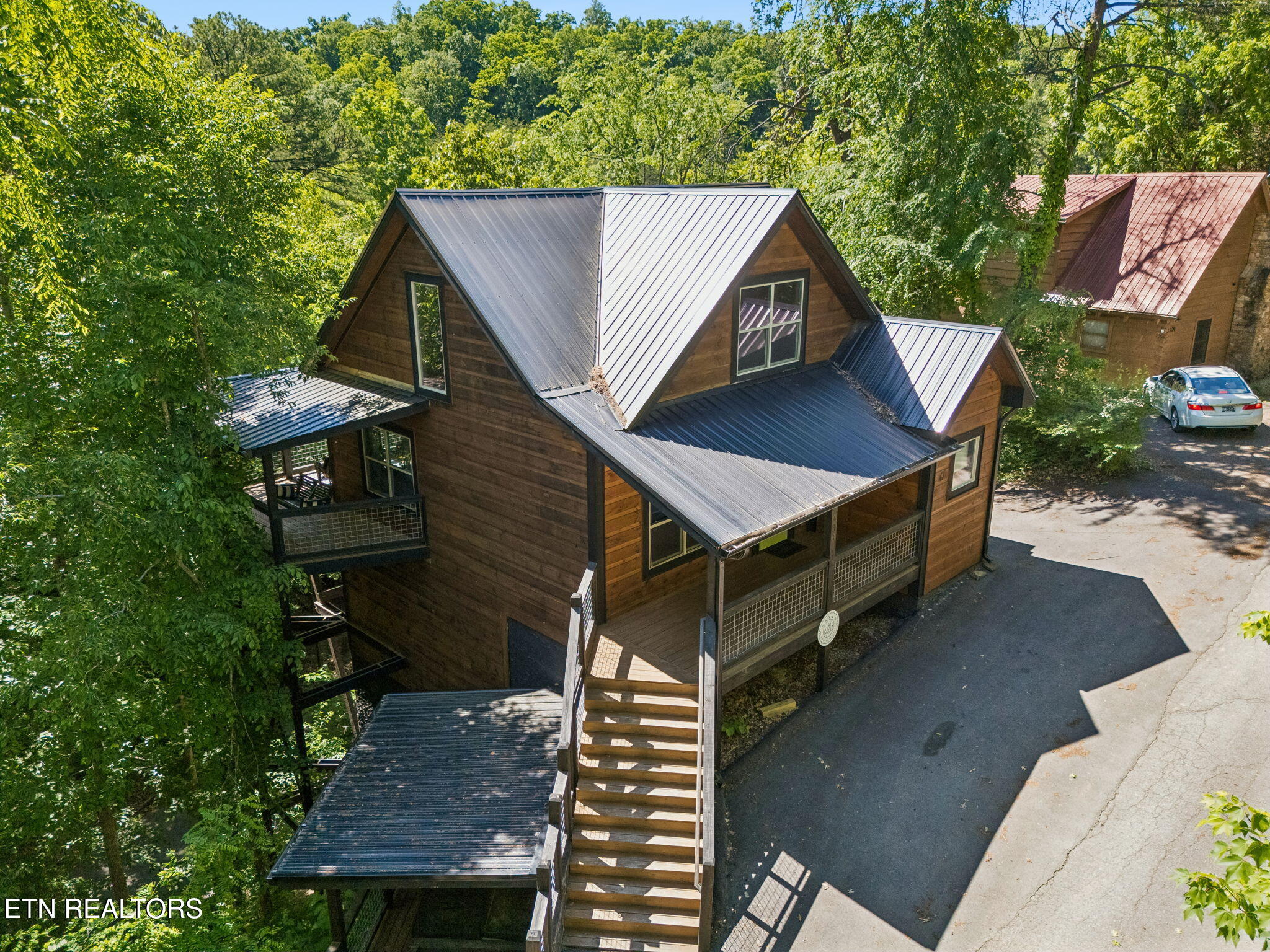 233 Cherokee Path Way