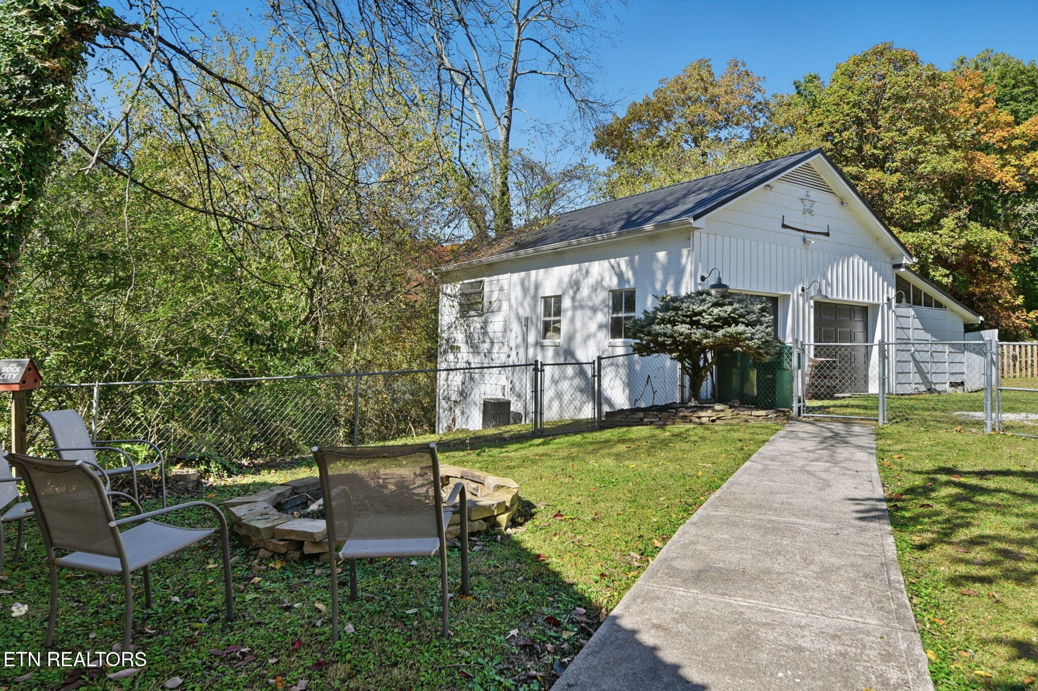 904 Granville Conner Rd