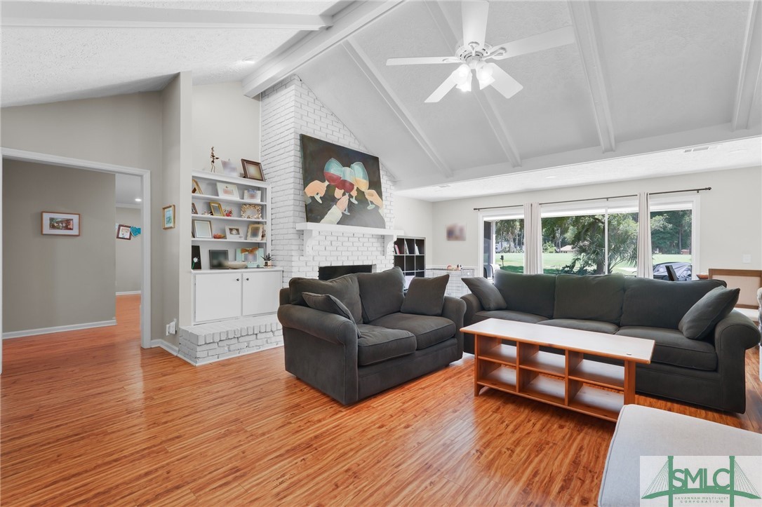 5 Hathaway Lane