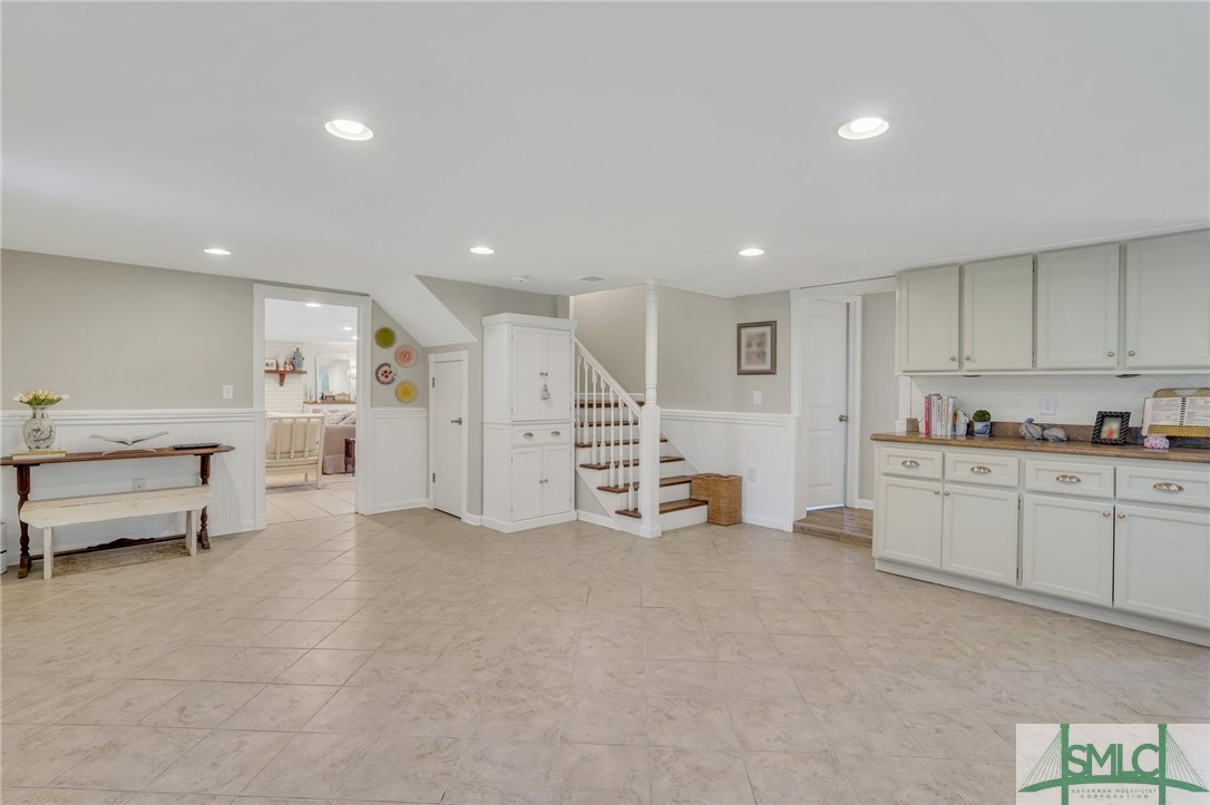 601 Suncrest Boulevard