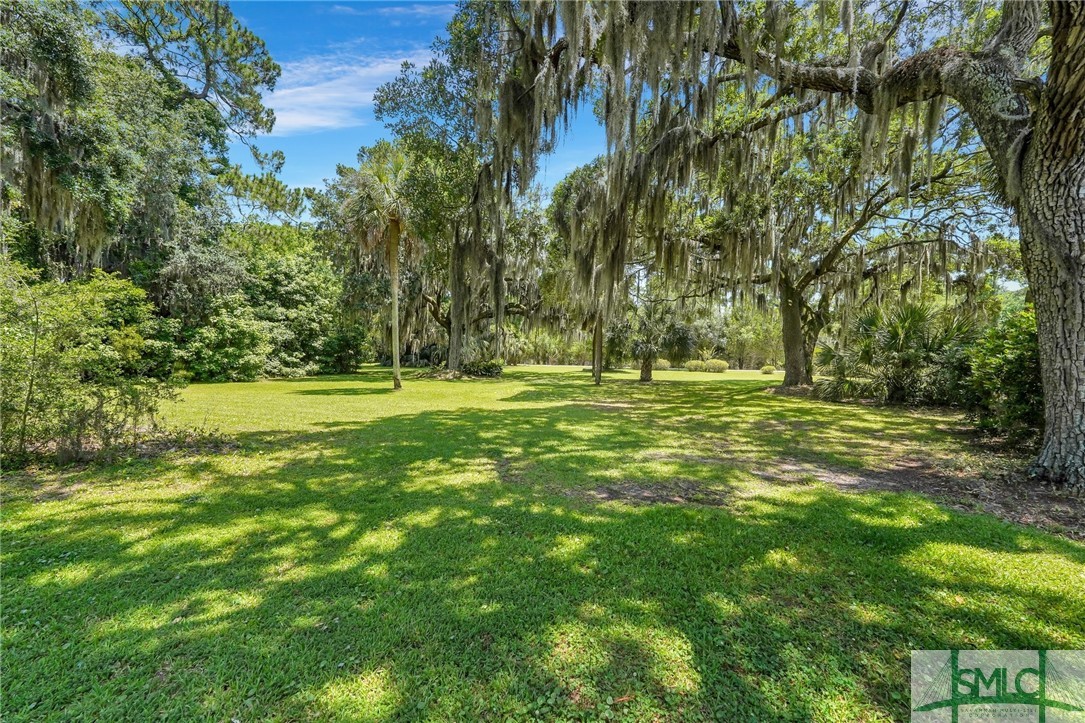 601 Suncrest Boulevard