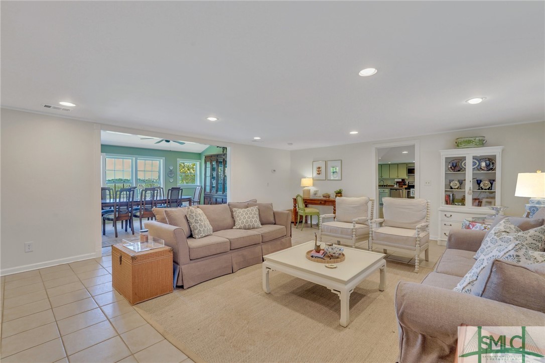 601 Suncrest Boulevard