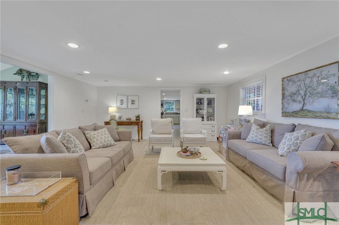 601 Suncrest Boulevard