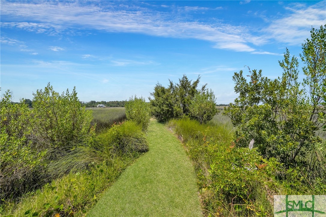 601 Suncrest Boulevard