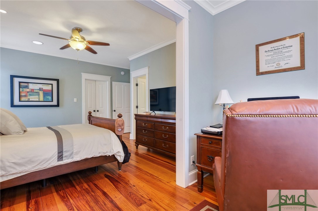 217 E 48th Street