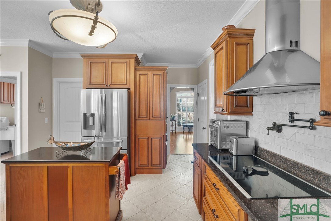 369 Chastain Circle