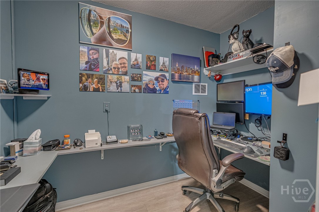 2 Mad Turkey Crossing