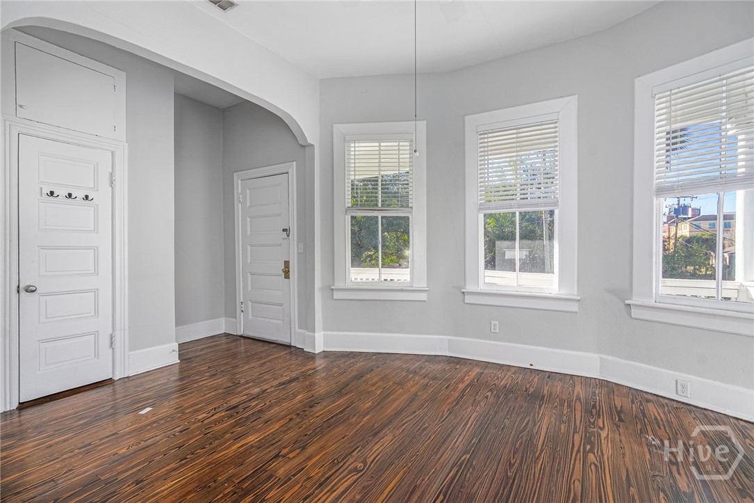 302 E 35th Street