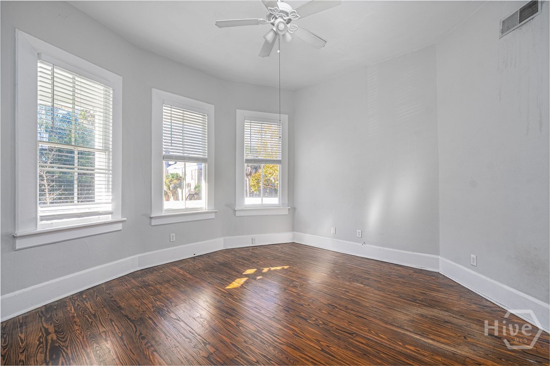 302 E 35th Street