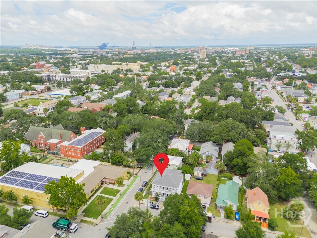 302 E 35th Street