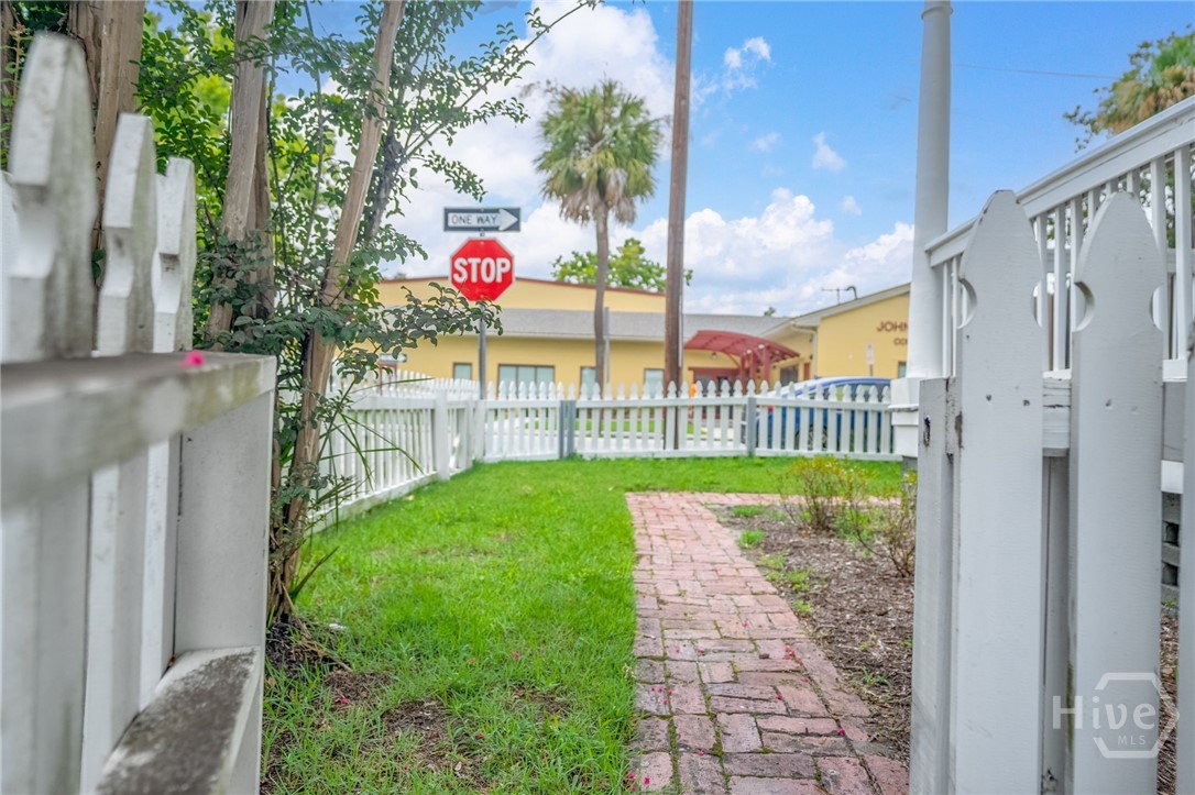 302 E 35th Street