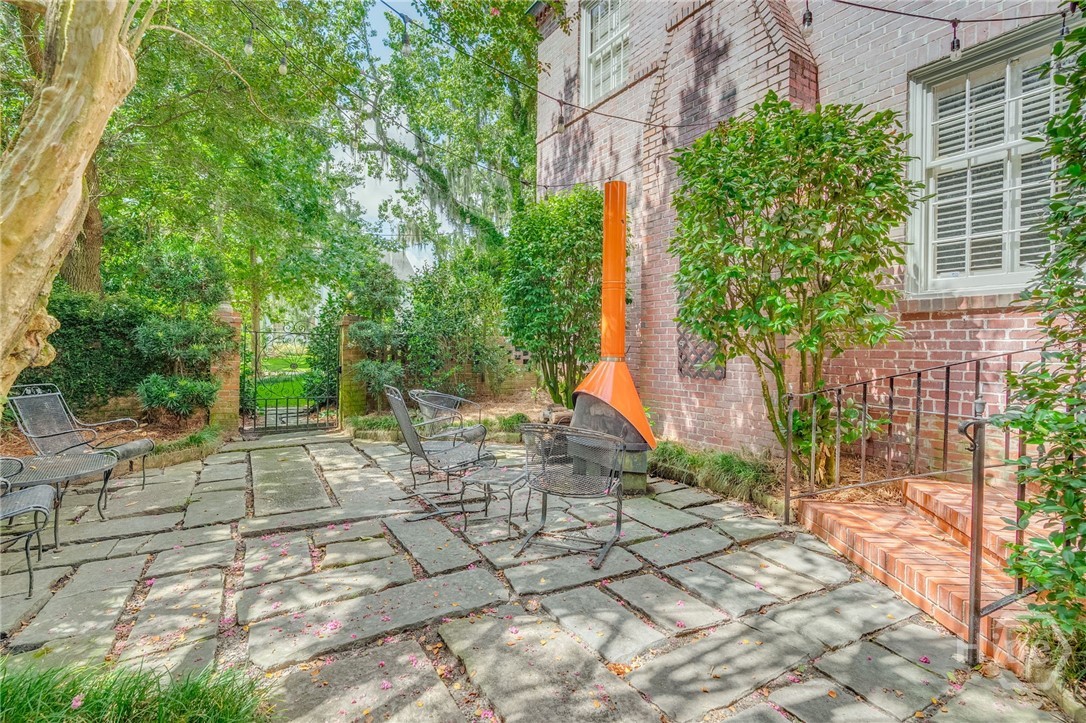 420 E 45th Street