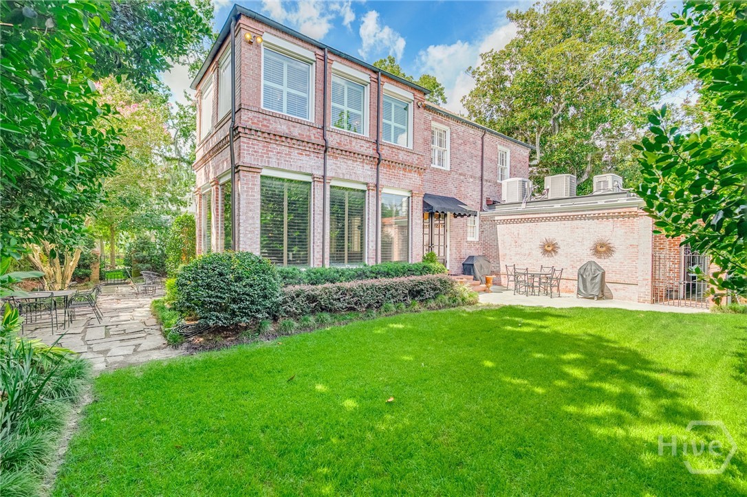 420 E 45th Street