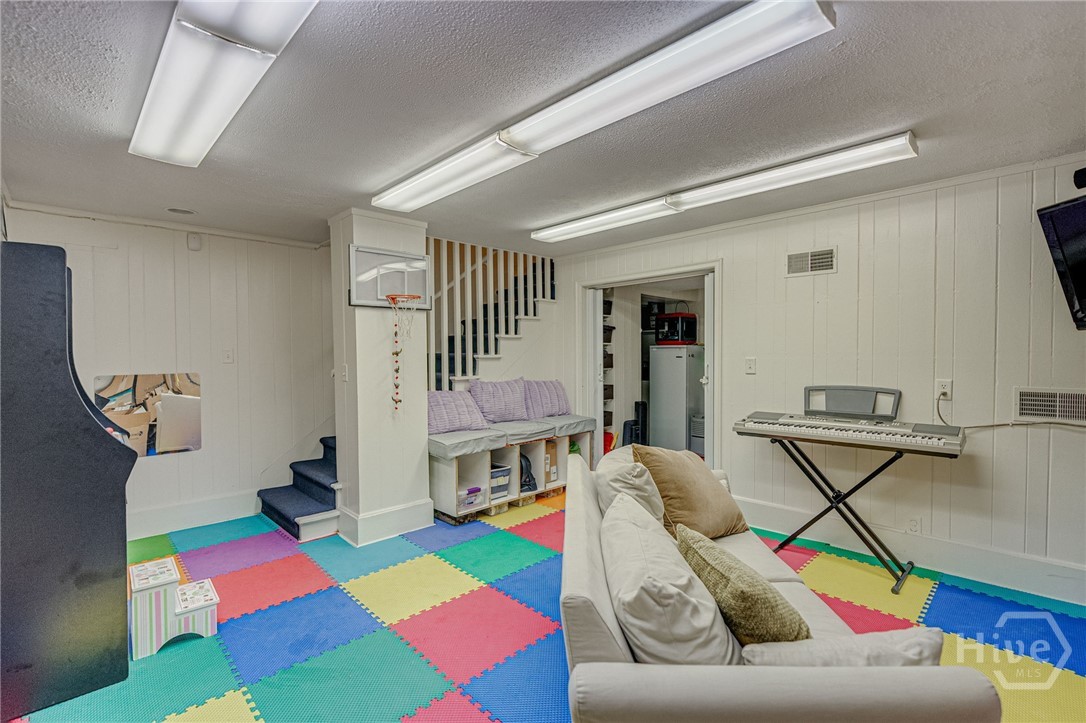 420 E 45th Street