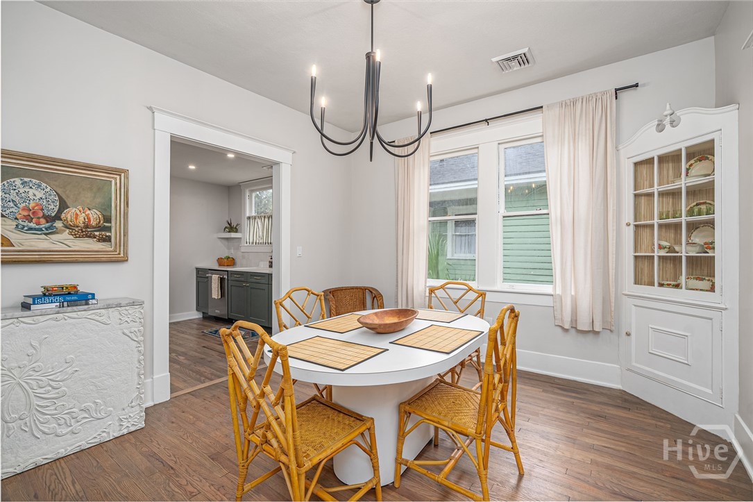 629 E 48th Street