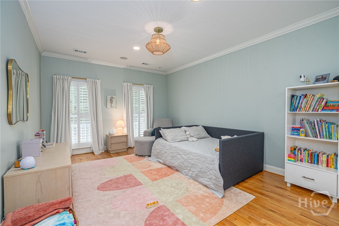 5 Captain Browns Way