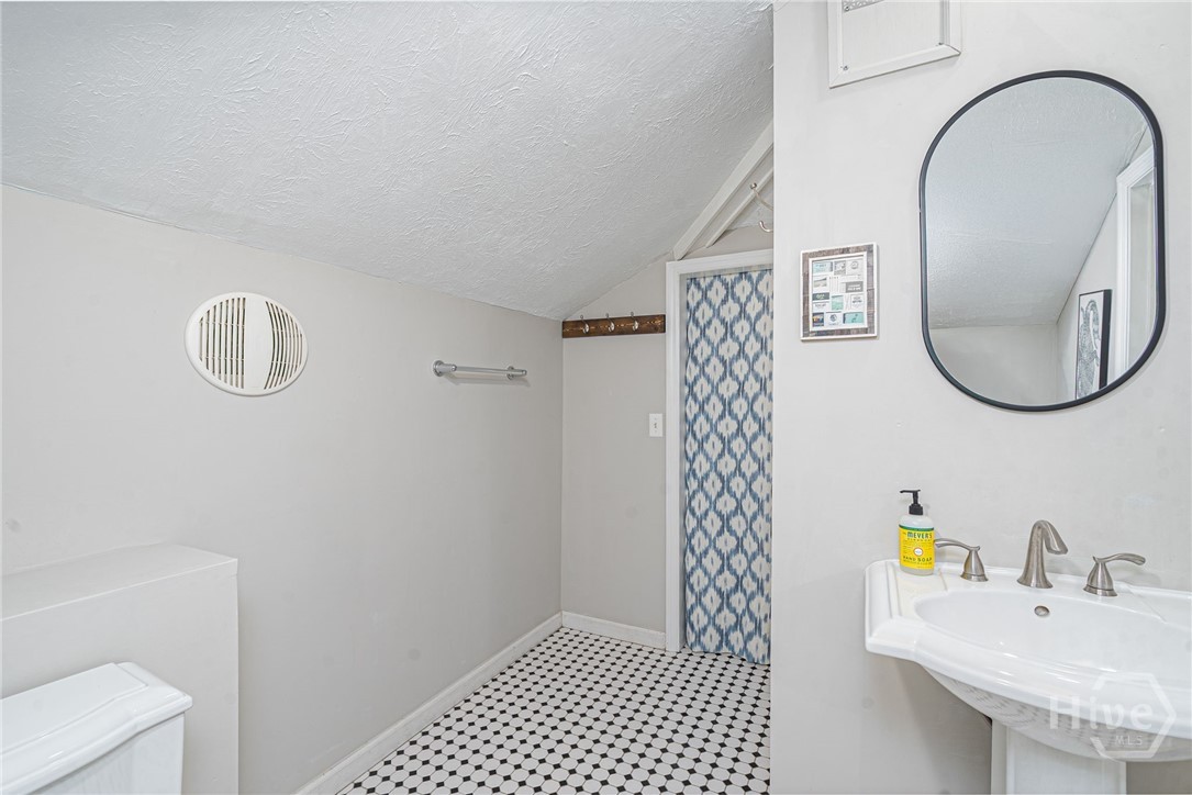 520 E 53rd Street