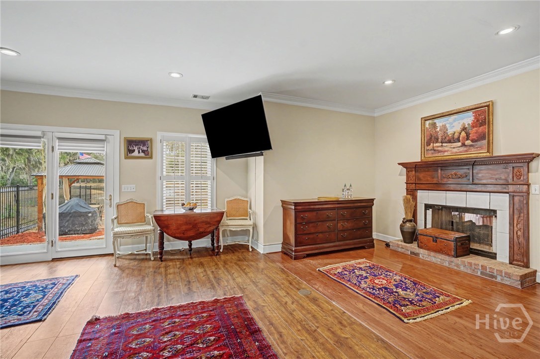 210 Green Island Road