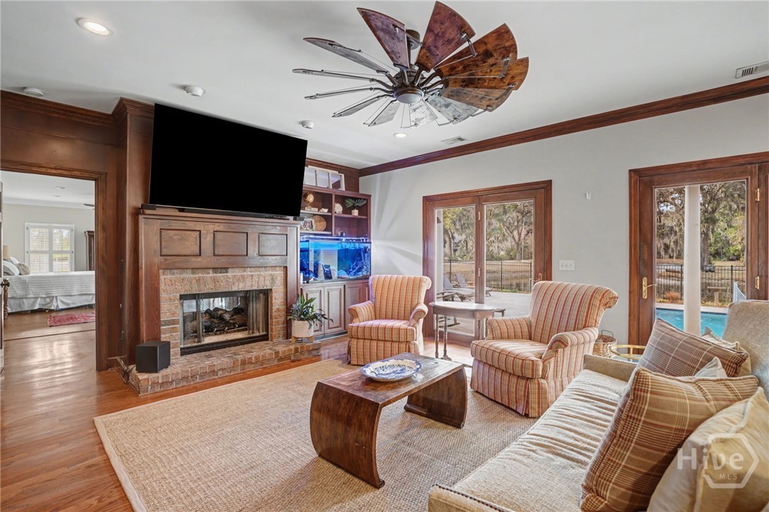 210 Green Island Road