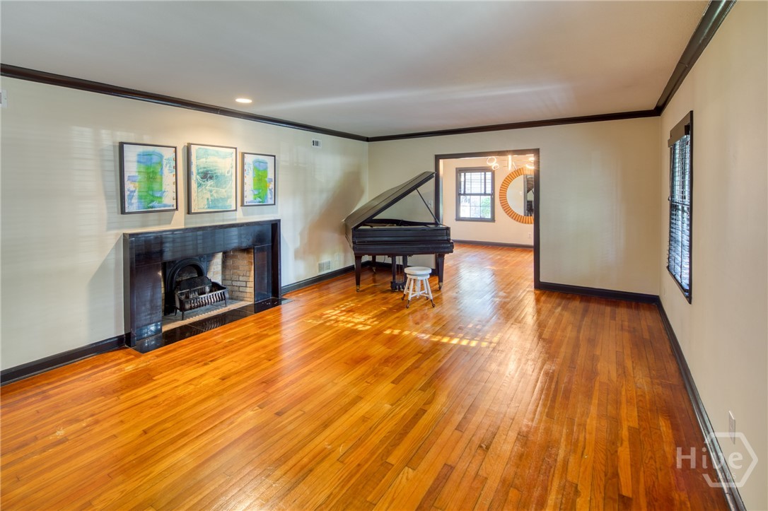 4729 Oakview Drive