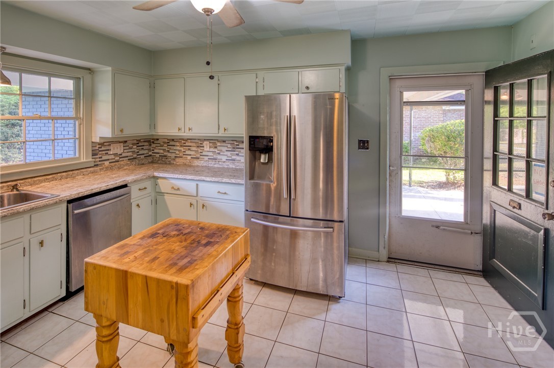 4729 Oakview Drive