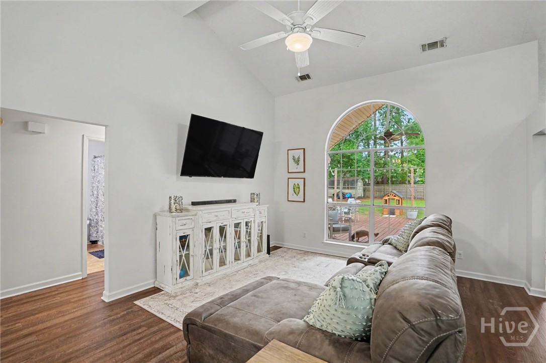 801 Oxford Drive