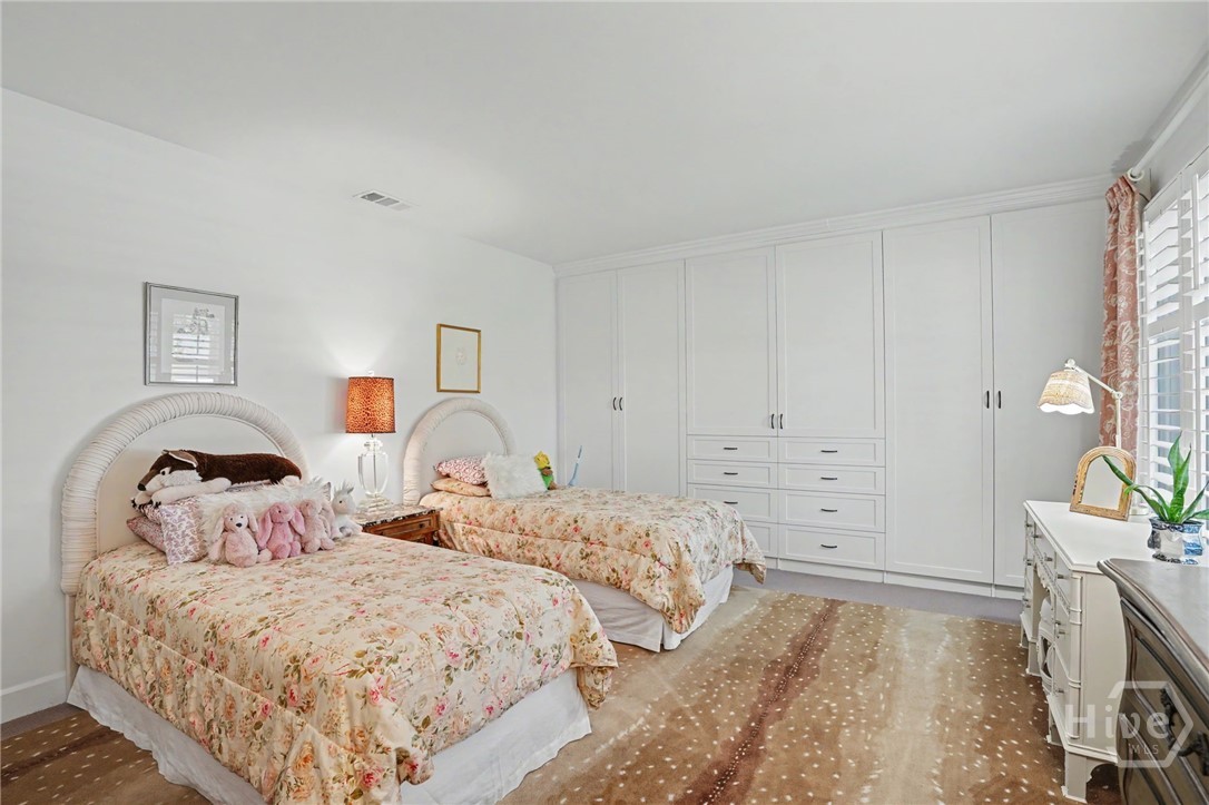 2 Mackay Lane