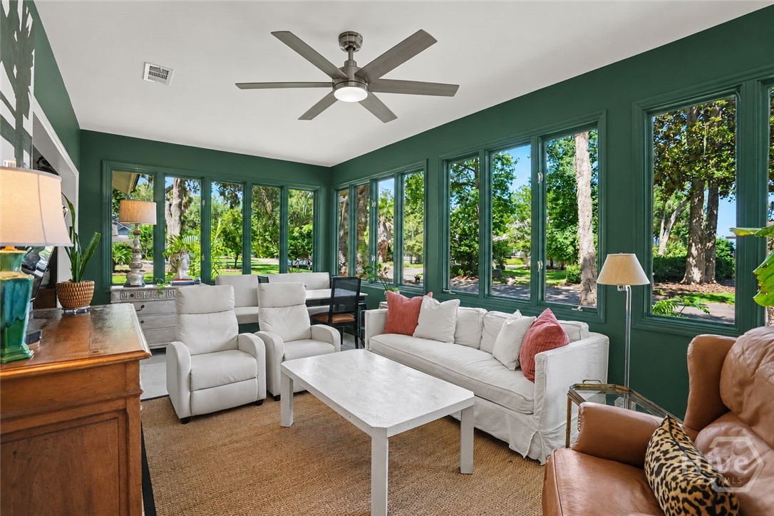 2 Mackay Lane