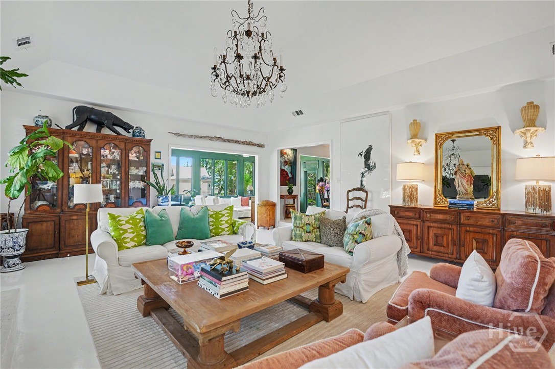 2 Mackay Lane