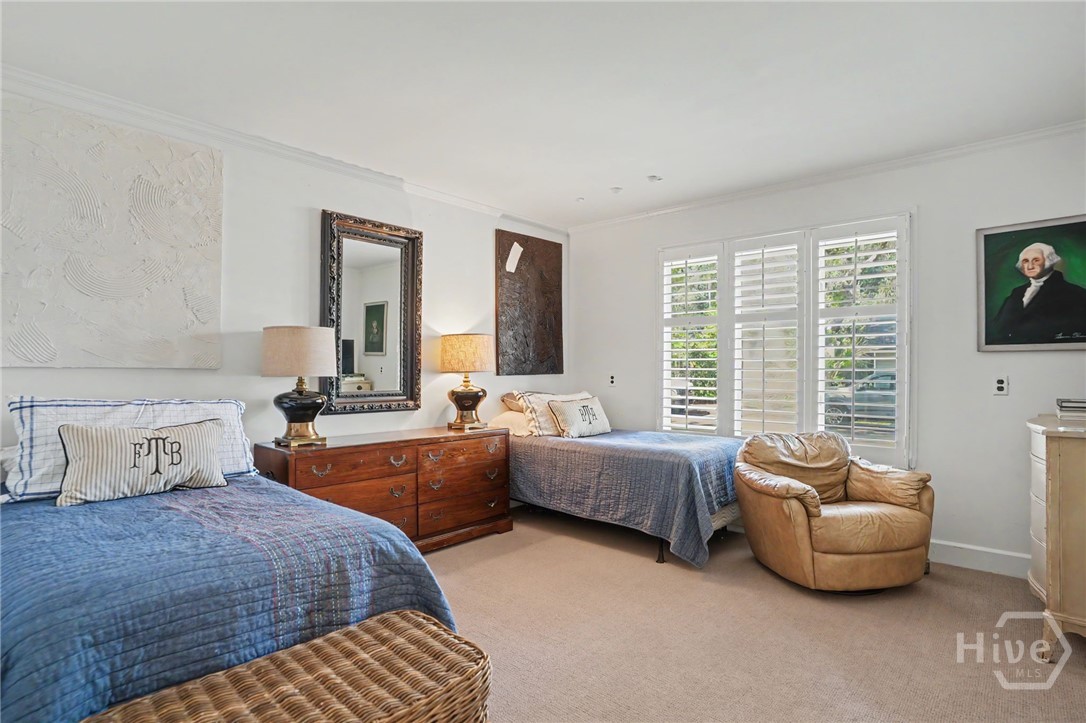 2 Mackay Lane