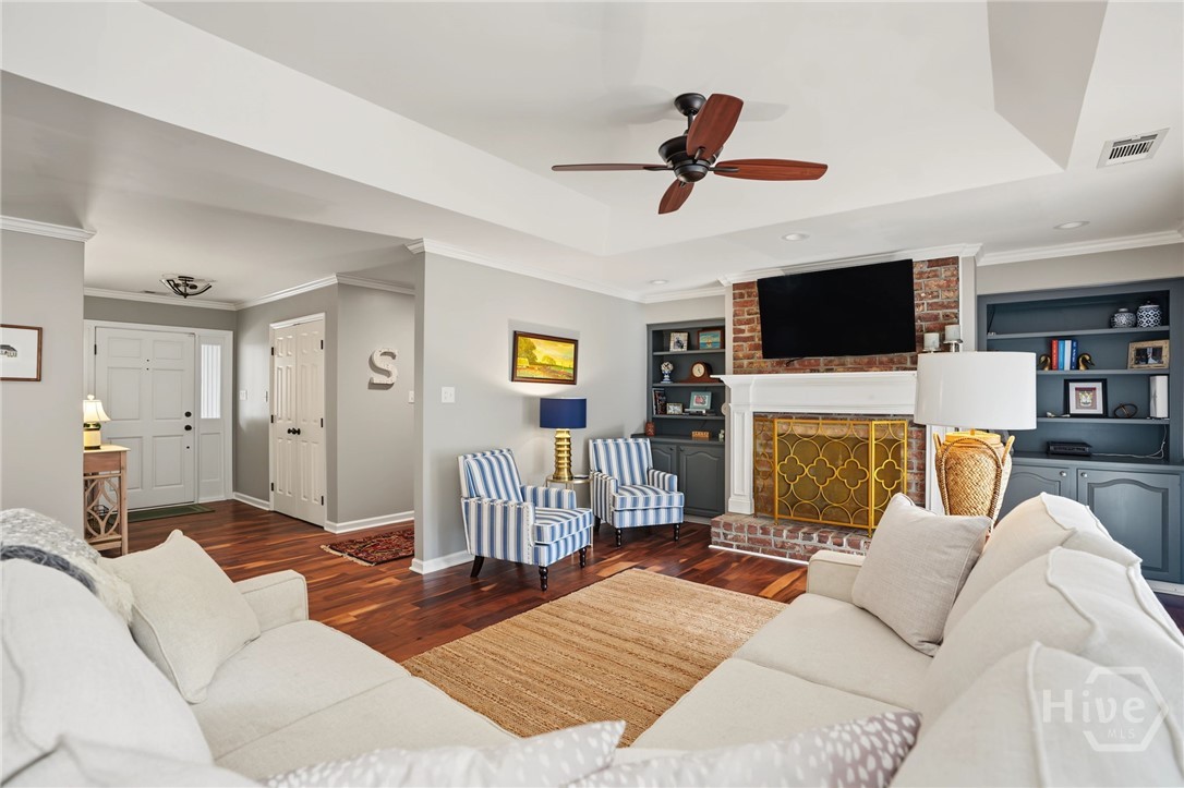 13 Gossamer Lane