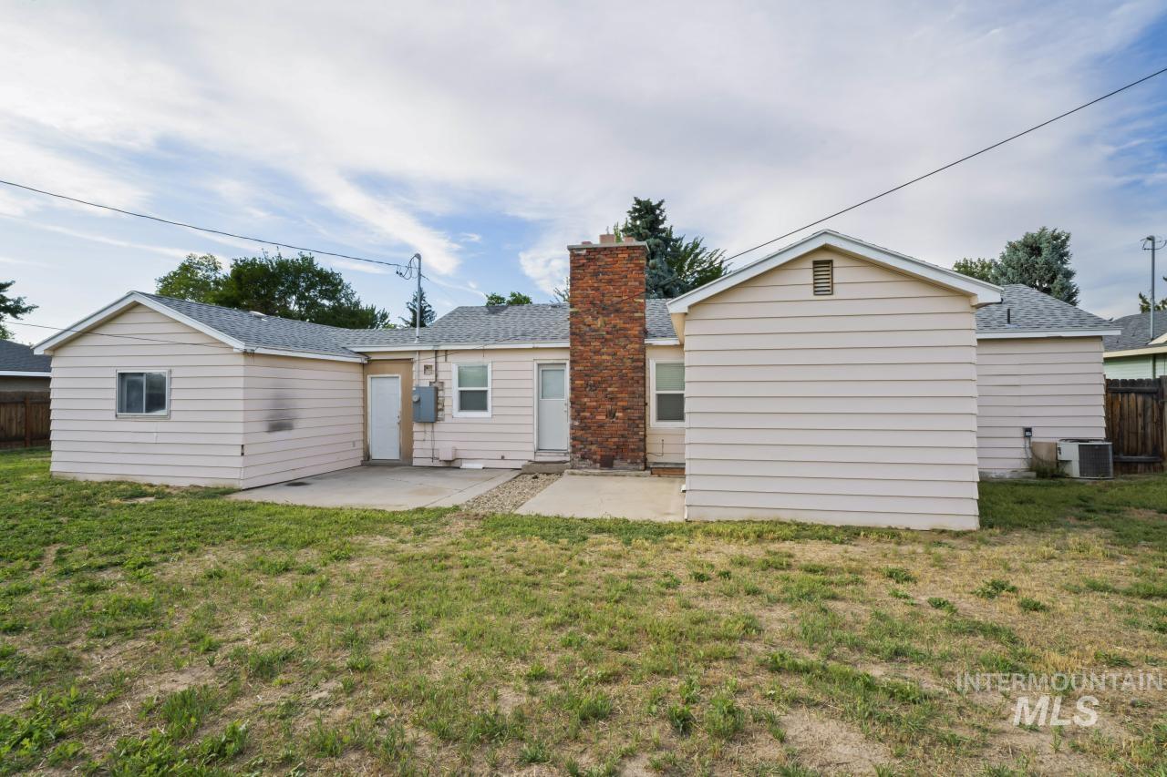 8007 W King St.