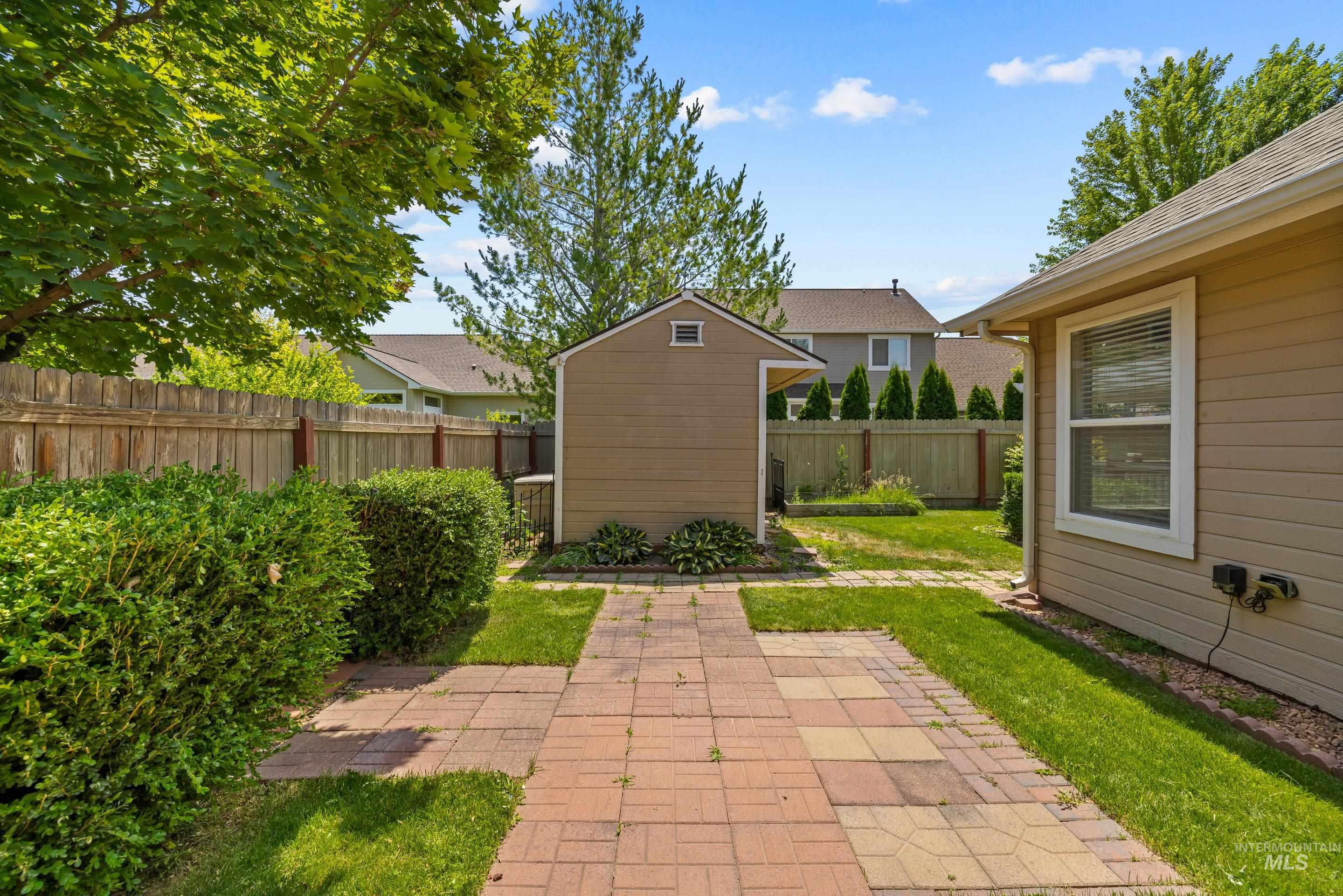 2319 W Tumble Creek Dr.