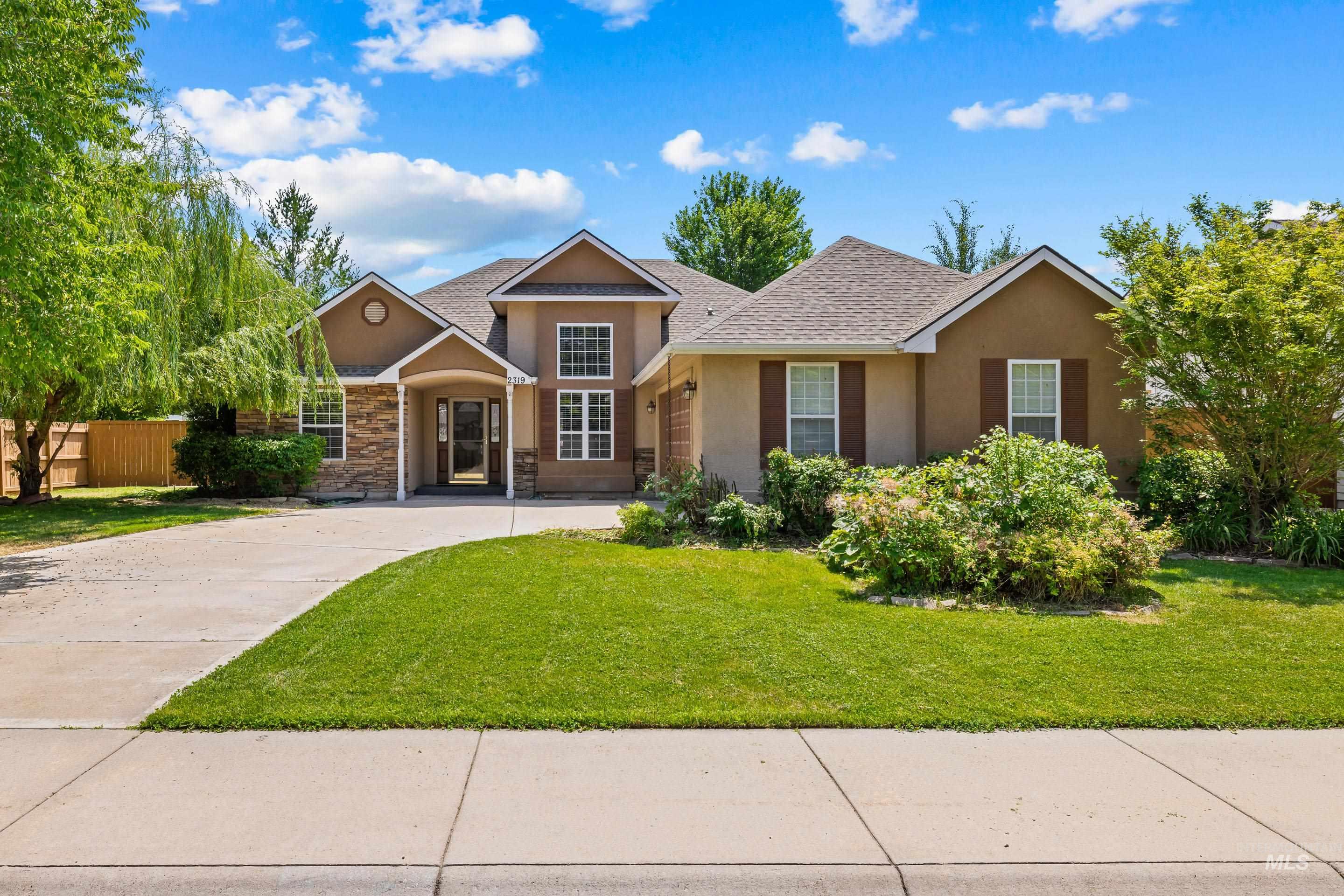 2319 W Tumble Creek Dr.