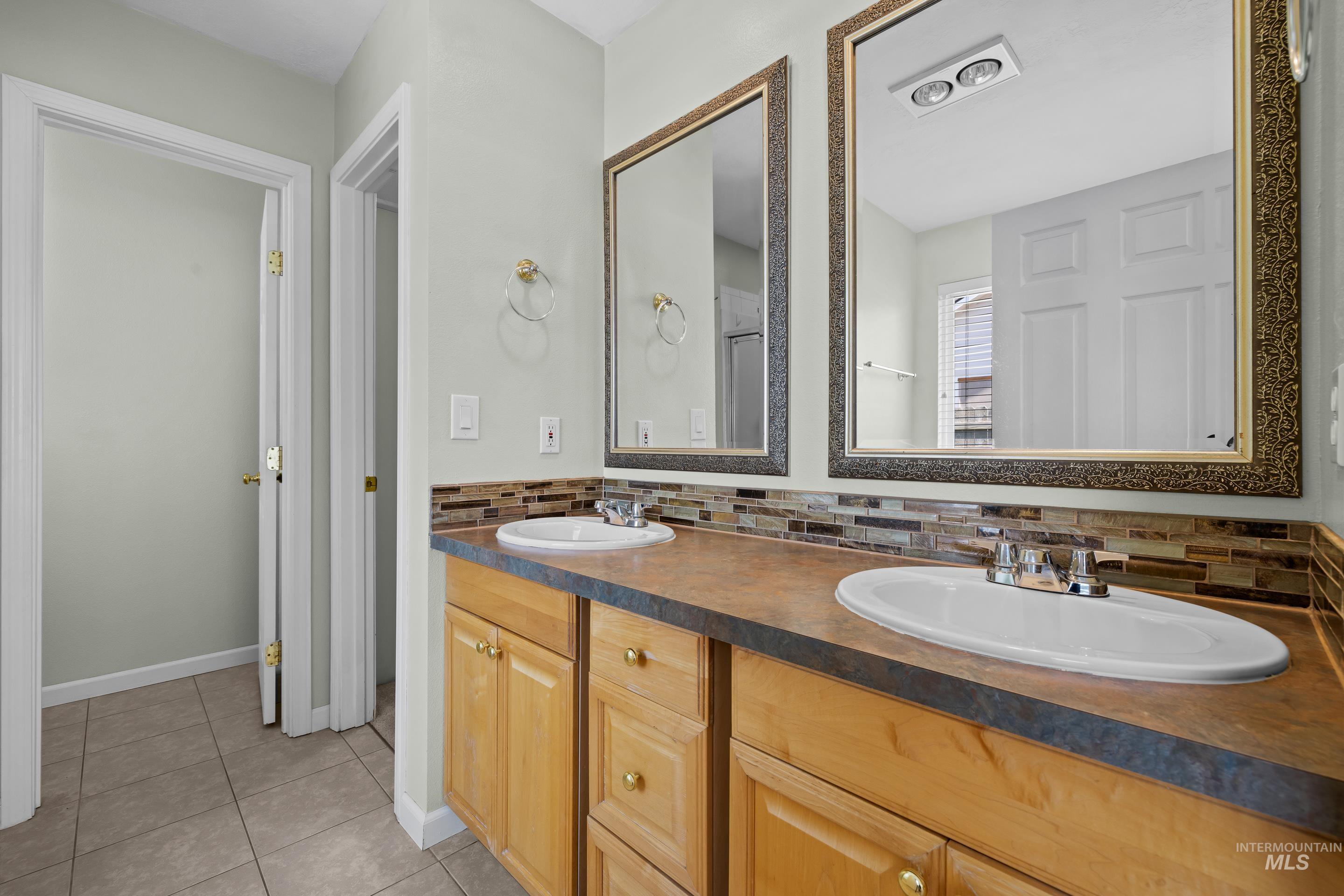 2319 W Tumble Creek Dr.
