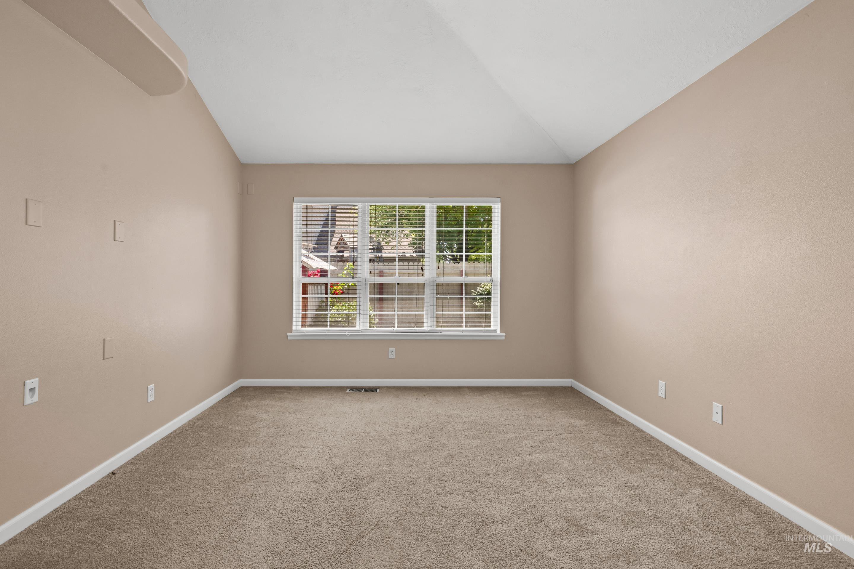 2319 W Tumble Creek Dr.
