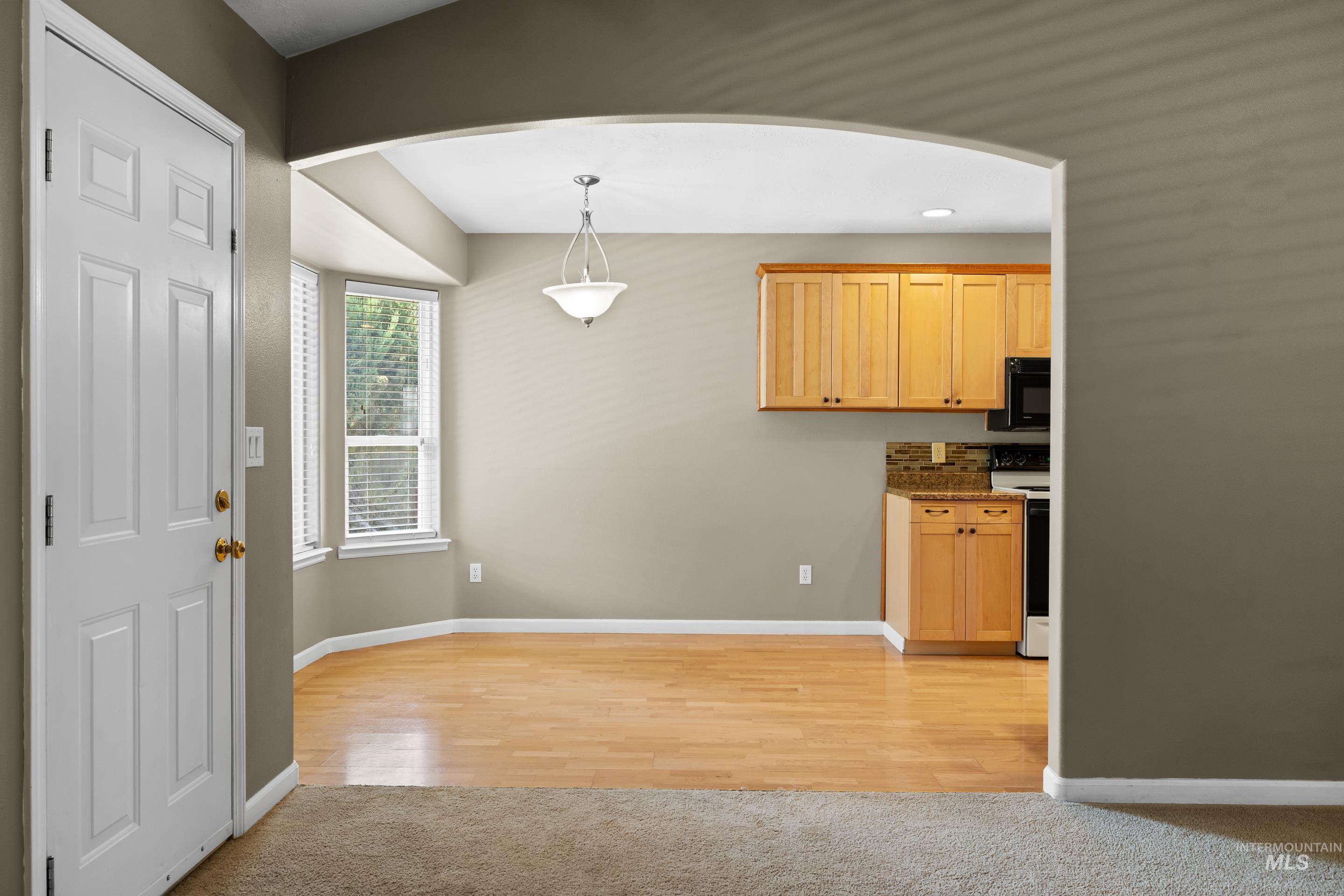 2319 W Tumble Creek Dr.