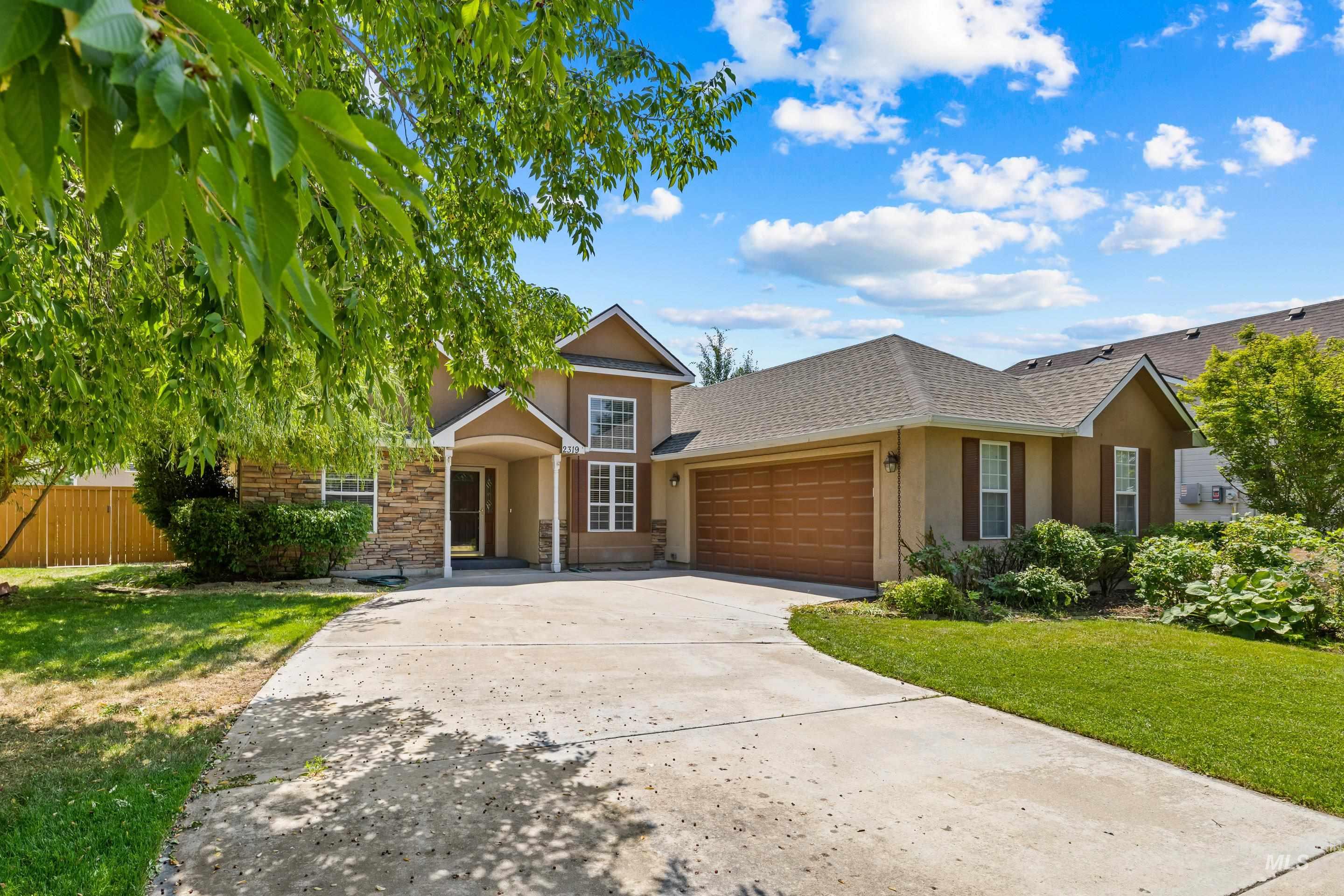 2319 W Tumble Creek Dr.