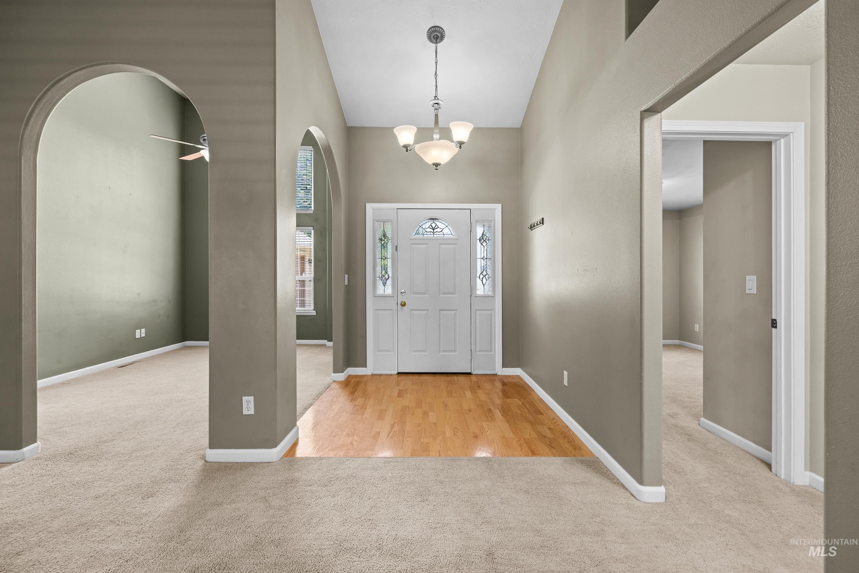 2319 W Tumble Creek Dr.