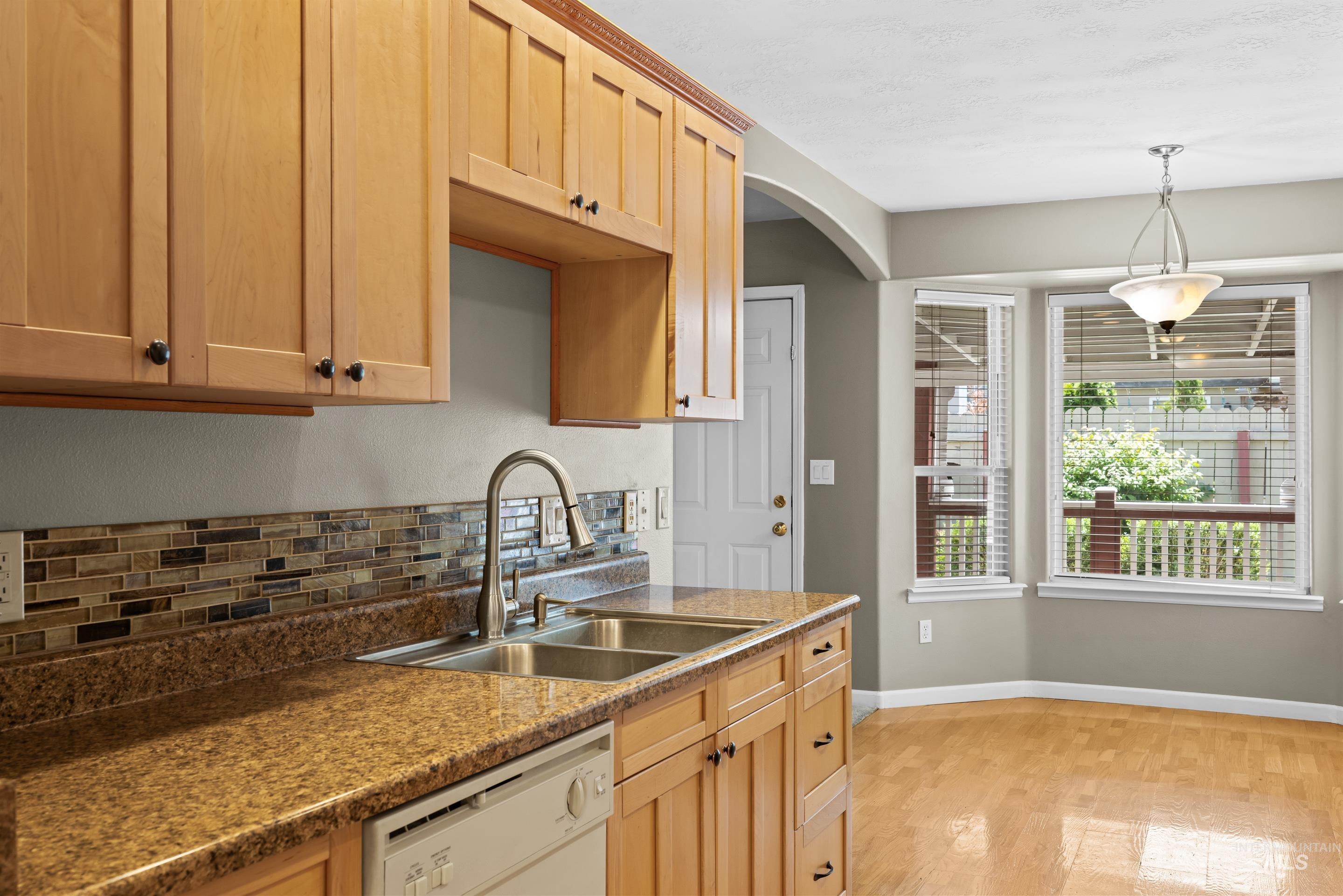 2319 W Tumble Creek Dr.