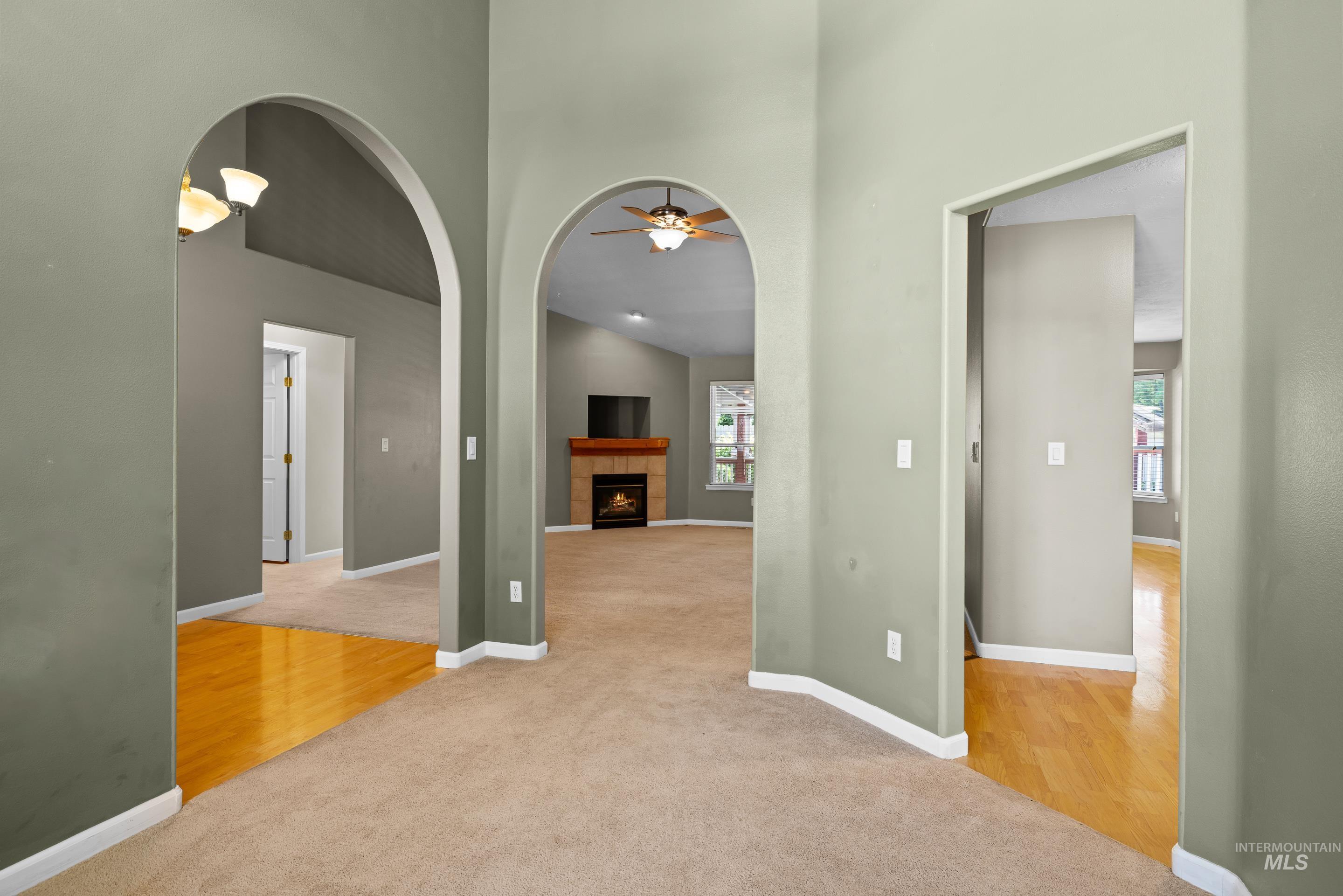 2319 W Tumble Creek Dr.