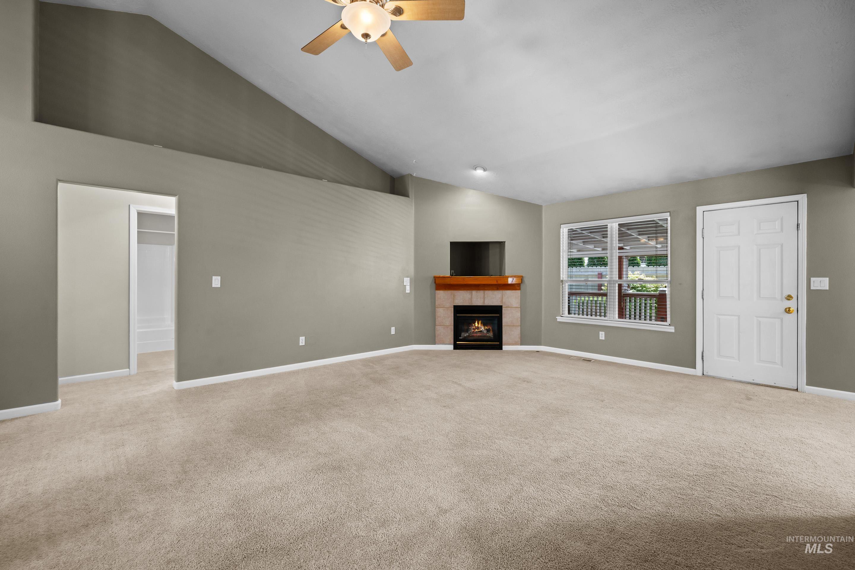 2319 W Tumble Creek Dr.